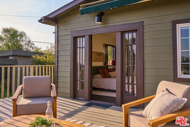 948 Elyria Drive, Los Angeles, CA 90065