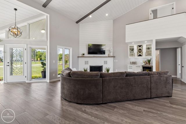 1600 N Channel Drive, Harsens Island, MI 48028
