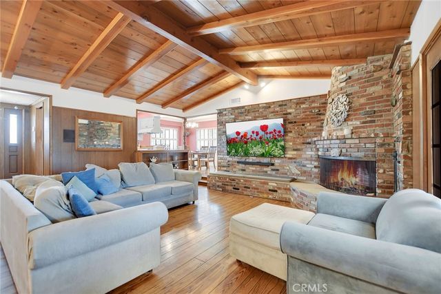 510 Fernshaw, La Verne, CA 91750