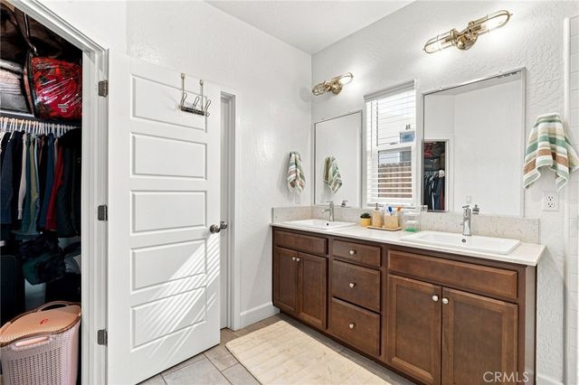 5846 E Truman, Fresno, CA 93727