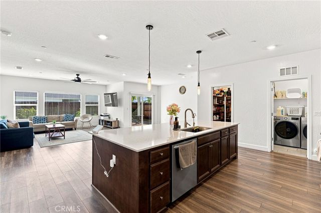 5846 E Truman, Fresno, CA 93727