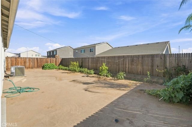 5846 E Truman, Fresno, CA 93727