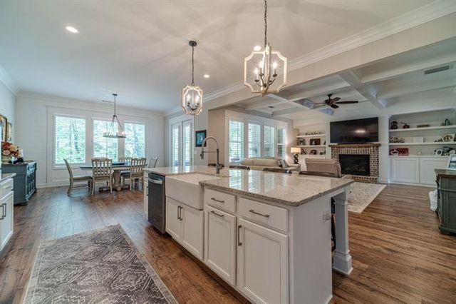 6118 Golf View Court, Jefferson, GA 30549