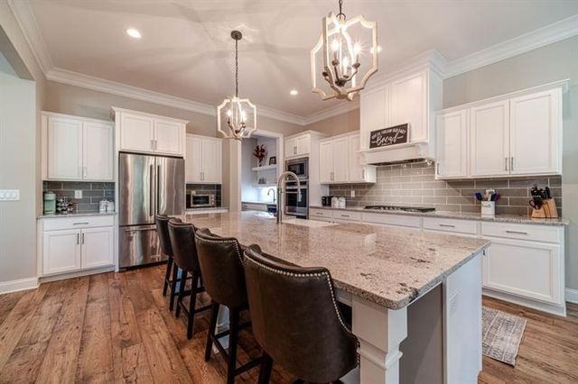 6118 Golf View Court, Jefferson, GA 30549