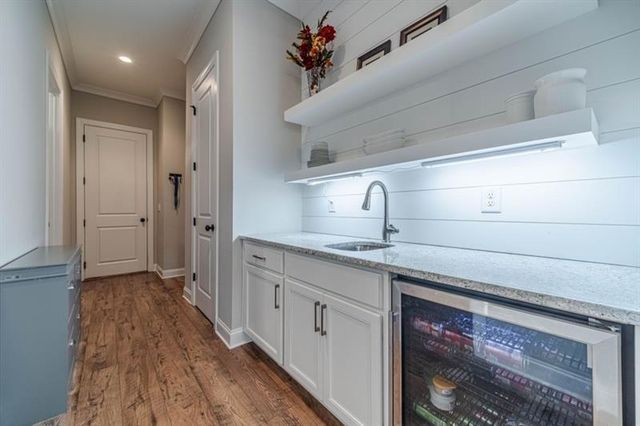 6118 Golf View Court, Jefferson, GA 30549