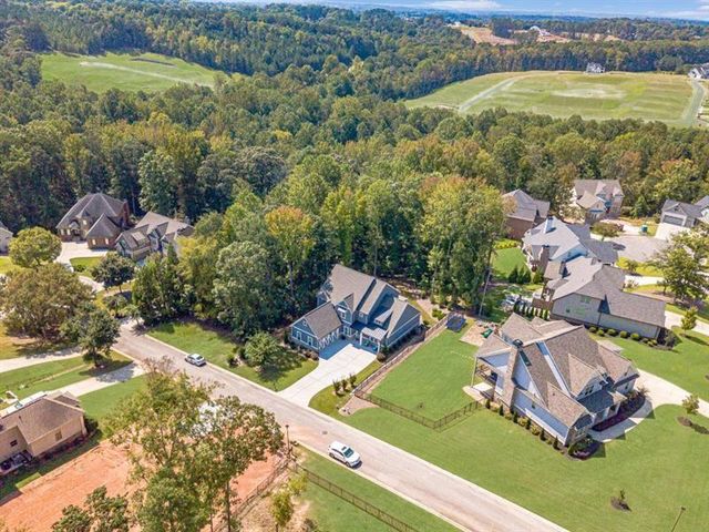 6118 Golf View Court, Jefferson, GA 30549