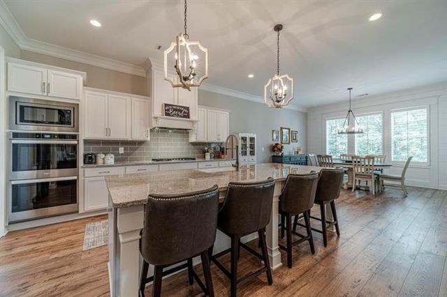 6118 Golf View Court, Jefferson, GA 30549