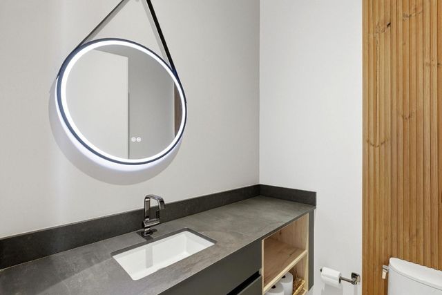 2103 Bayview Drive, Fort Lauderdale, FL 33305