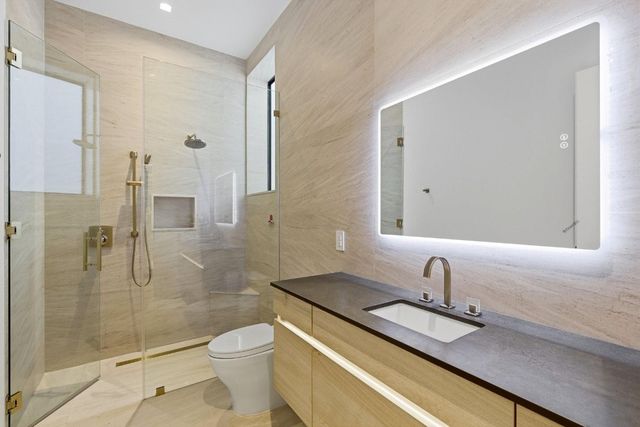 2103 Bayview Drive, Fort Lauderdale, FL 33305