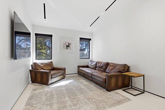 2103 Bayview Drive, Fort Lauderdale, FL 33305