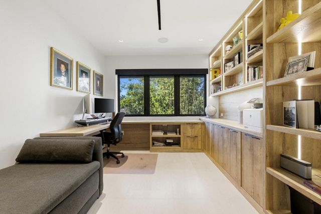 2103 Bayview Drive, Fort Lauderdale, FL 33305