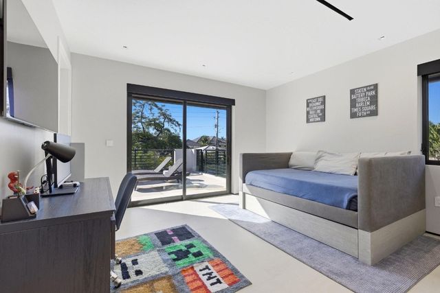 2103 Bayview Drive, Fort Lauderdale, FL 33305