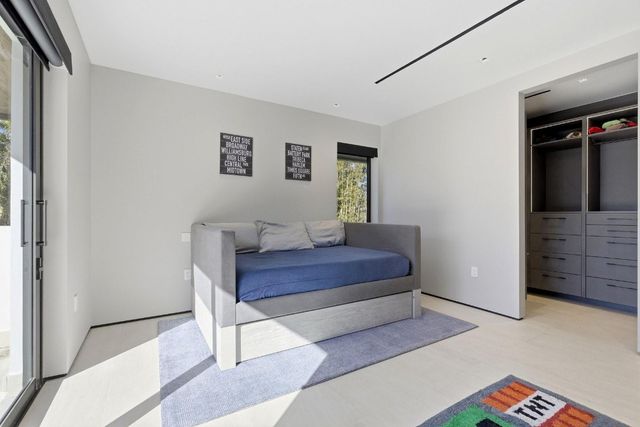 2103 Bayview Drive, Fort Lauderdale, FL 33305