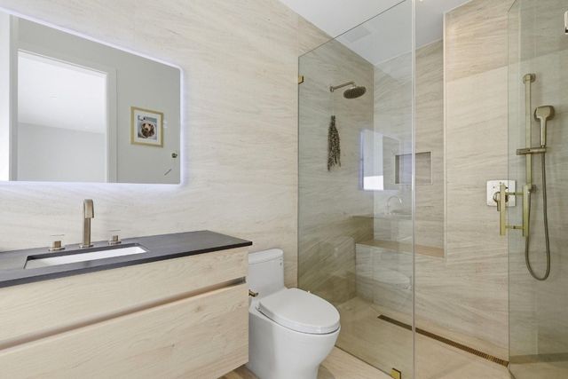 2103 Bayview Drive, Fort Lauderdale, FL 33305