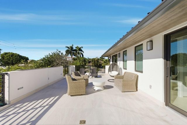 2103 Bayview Drive, Fort Lauderdale, FL 33305