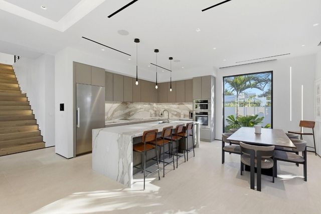 2103 Bayview Drive, Fort Lauderdale, FL 33305