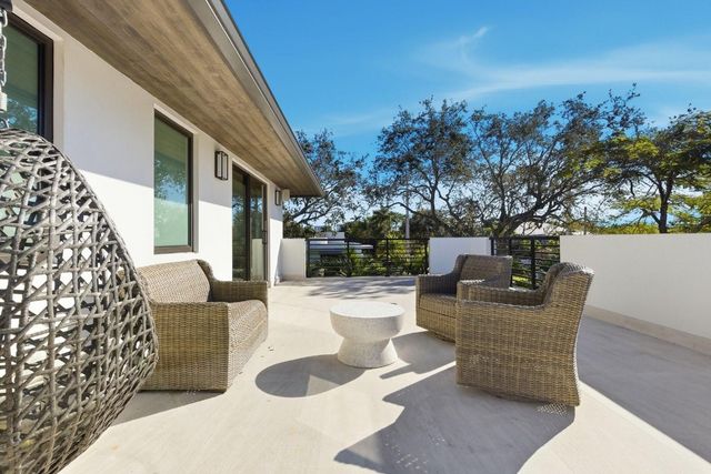 2103 Bayview Drive, Fort Lauderdale, FL 33305