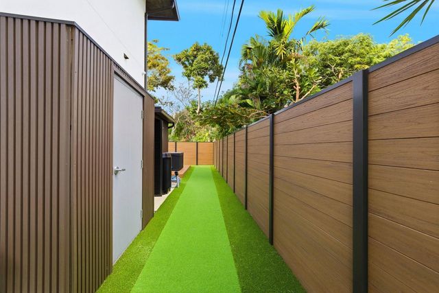 2103 Bayview Drive, Fort Lauderdale, FL 33305