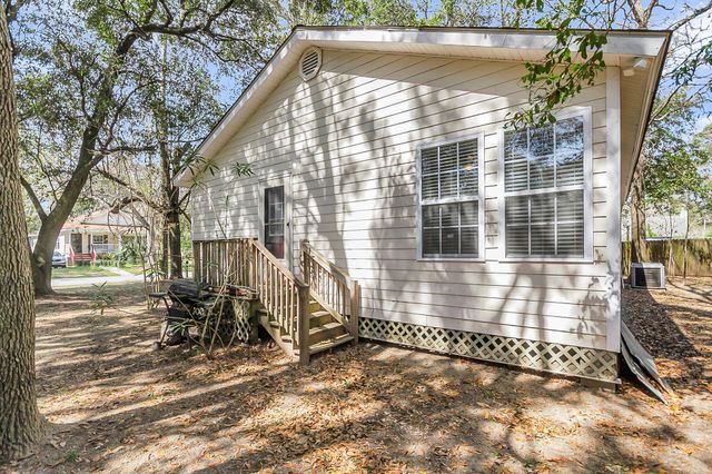 738 Spark Street, Mount Pleasant, SC 29464
