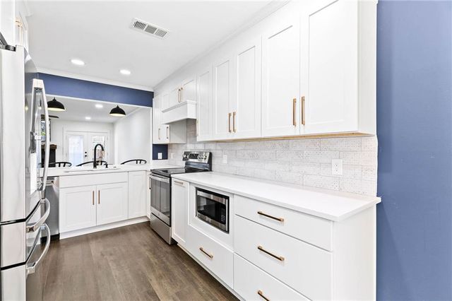 6651 Jackson Square, Daphne, AL 36526