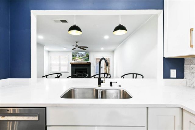 6651 Jackson Square, Daphne, AL 36526