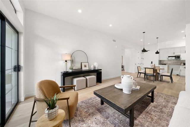 581 Higuera Street 301, San Luis Obispo, CA 93401