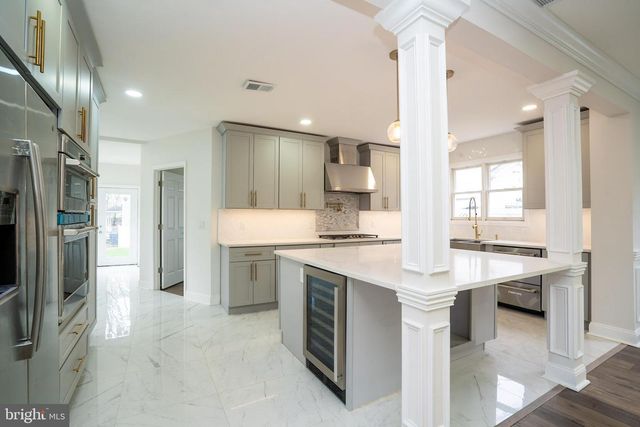 201 MORRISON AVE, Hightstown, NJ 08520