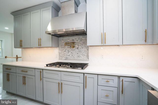 201 MORRISON AVE, Hightstown, NJ 08520