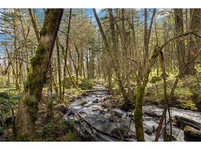 445 COUNTRY CLUB Rd, Hood River, OR 97031