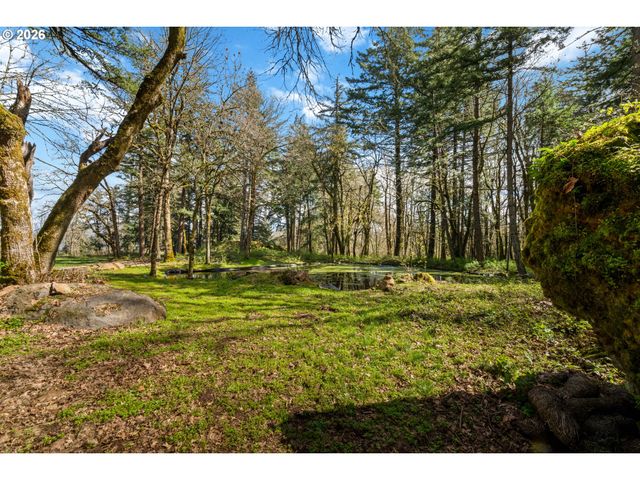 445 COUNTRY CLUB Rd, Hood River, OR 97031