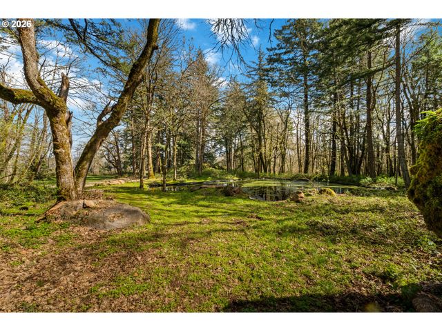 445 COUNTRY CLUB Rd, Hood River, OR 97031