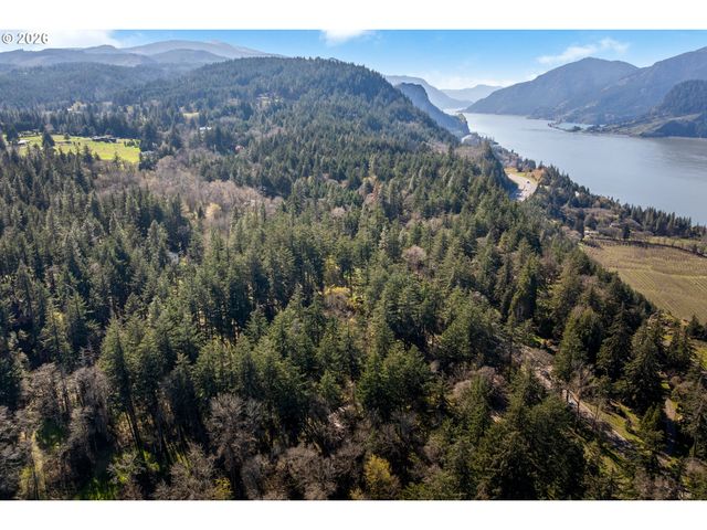 445 COUNTRY CLUB Rd, Hood River, OR 97031