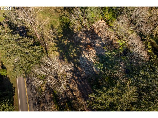 445 COUNTRY CLUB Rd, Hood River, OR 97031