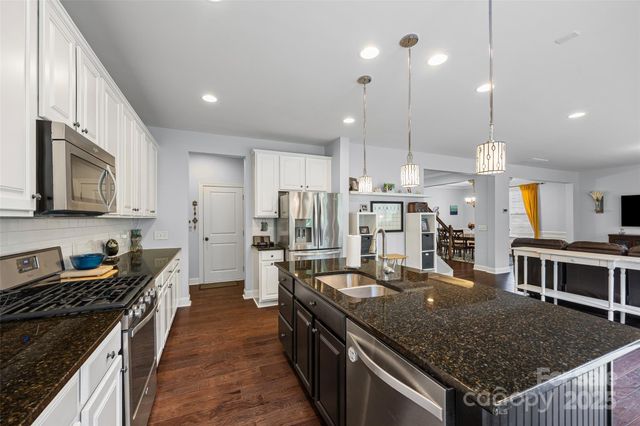 15338 Oleander Drive, Charlotte, NC 28278