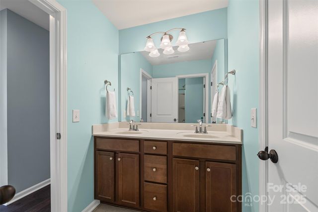15338 Oleander Drive, Charlotte, NC 28278