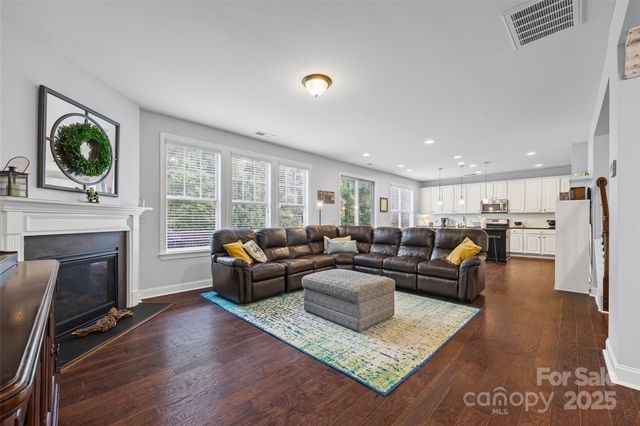15338 Oleander Drive, Charlotte, NC 28278