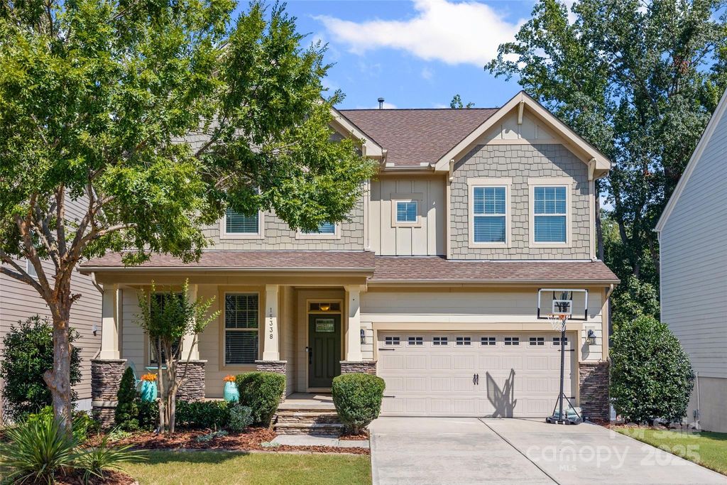 15338 Oleander Drive, Charlotte, NC 28278