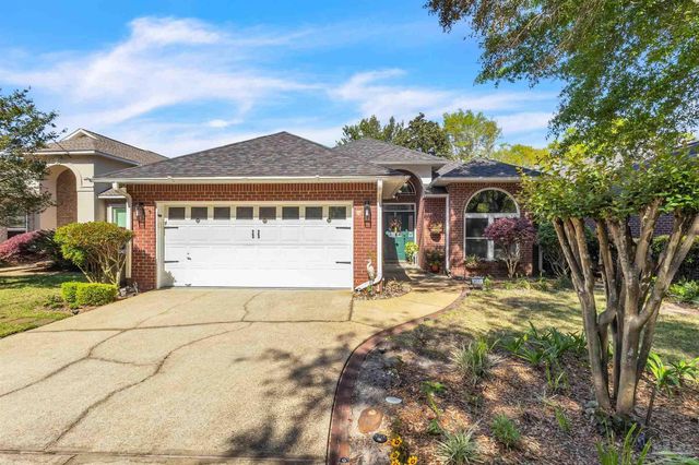 9895 Rail Cir, Pensacola, FL 32507