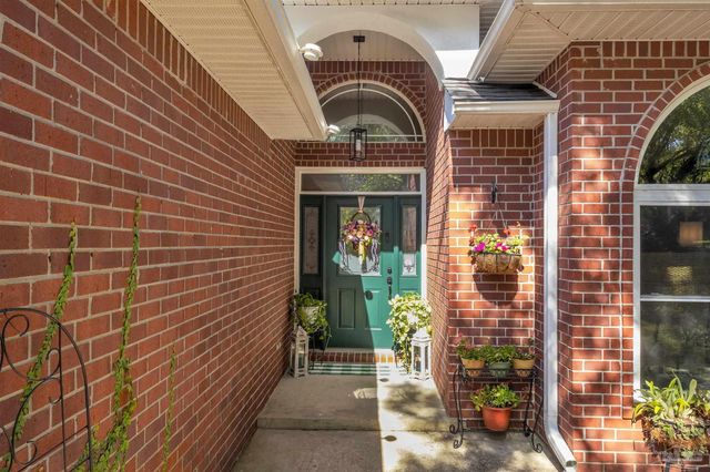 9895 Rail Cir, Pensacola, FL 32507
