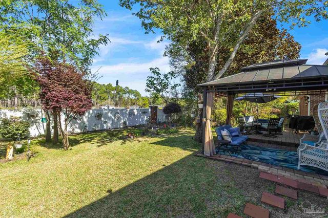 9895 Rail Cir, Pensacola, FL 32507