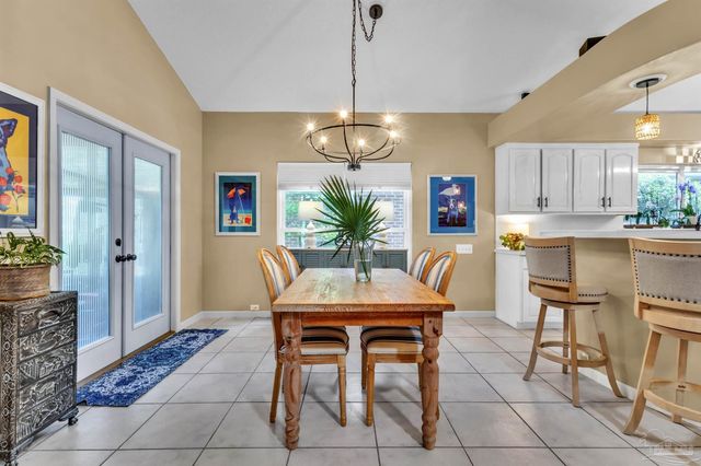 9895 Rail Cir, Pensacola, FL 32507