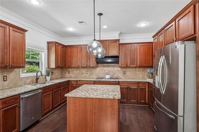 5811 Kendrix Ridge Drive, Sugar Hill, GA 30518