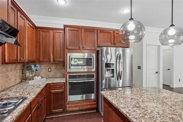 5811 Kendrix Ridge Drive, Sugar Hill, GA 30518