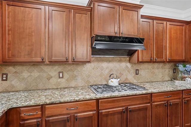 5811 Kendrix Ridge Drive, Sugar Hill, GA 30518