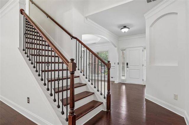 5811 Kendrix Ridge Drive, Sugar Hill, GA 30518