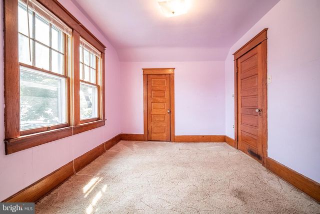 33 W MAPLE ST, East Prospect, PA 17317