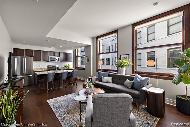 1 Park Avenue 1204, Detroit, MI 48226