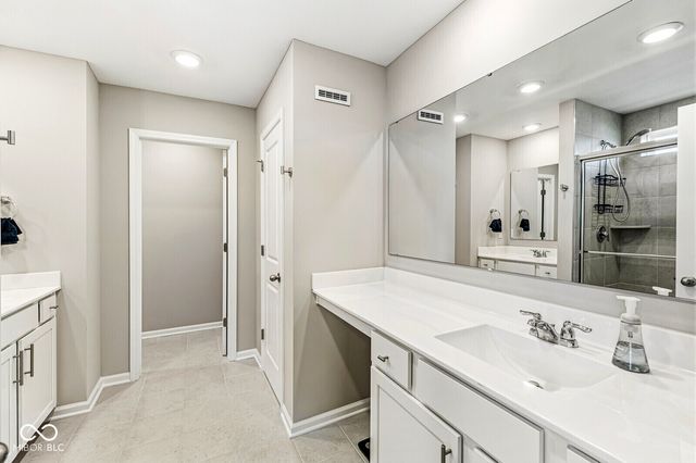 20427 N Pacific Avenue, Westfield, IN 46074