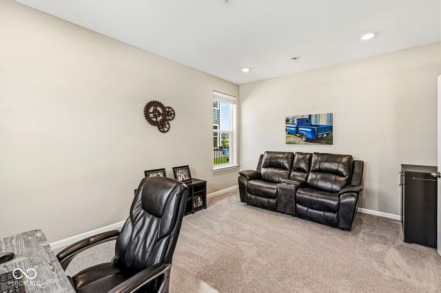 20427 N Pacific Avenue, Westfield, IN 46074