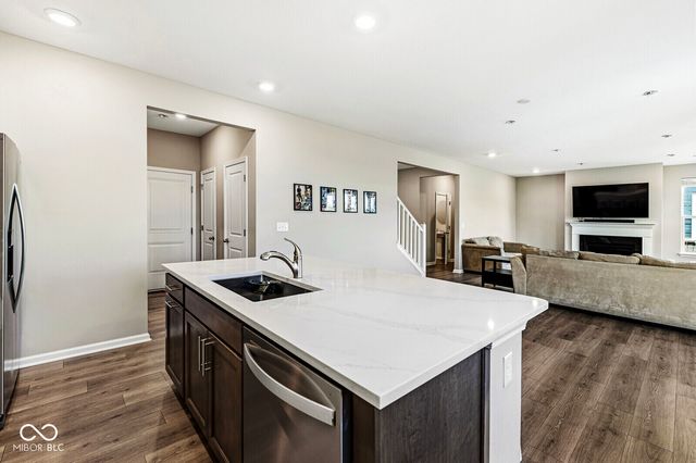 20427 N Pacific Avenue, Westfield, IN 46074